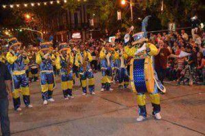 Mercedes ya vive sus corsos 2015