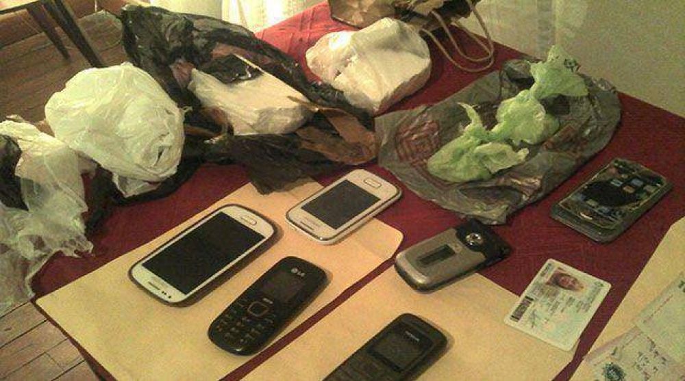  Madre e hijo detenidos por venta estupefacientes