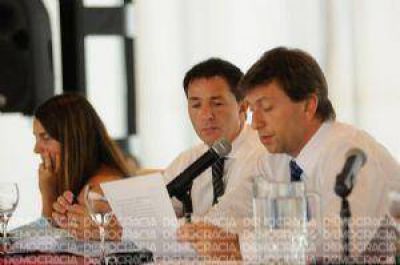 Piden perpetua a Bracken y G�mez Pola y hasta 25 a�os a los dem�s acusados
