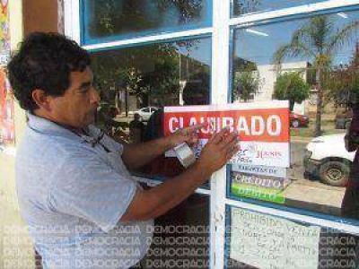 Clausuran supermercado, por vender bebidas alcoh�licas fuera de horario