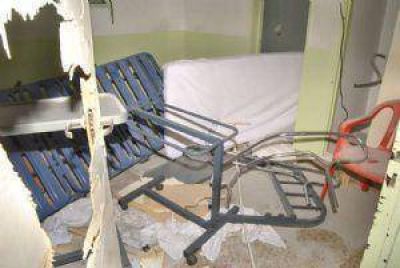 Un individuo produjo graves da�os en una habitaci�n del Hospital Municipal