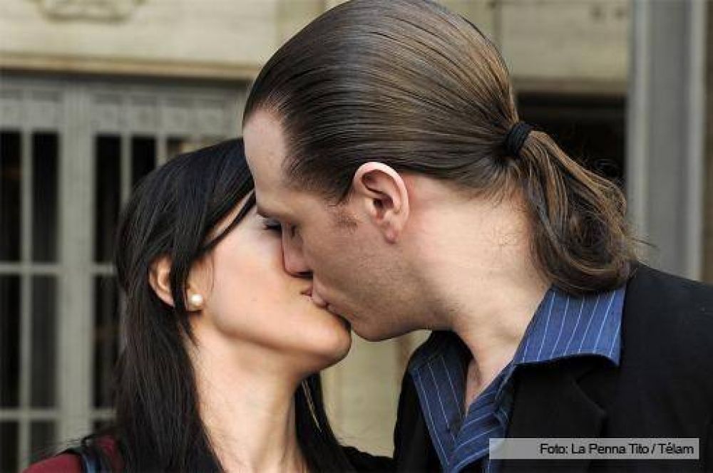 Unas cien parejas usar�n el servicio a domicilio para casarse en la provincia de Buenos Aires