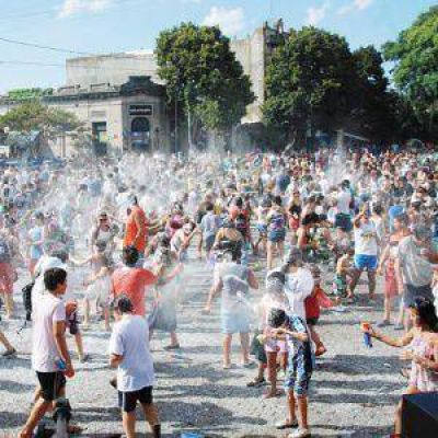 En la regi�n, celebrar�n desde hoy el carnaval con murgas y espect�culos familiares