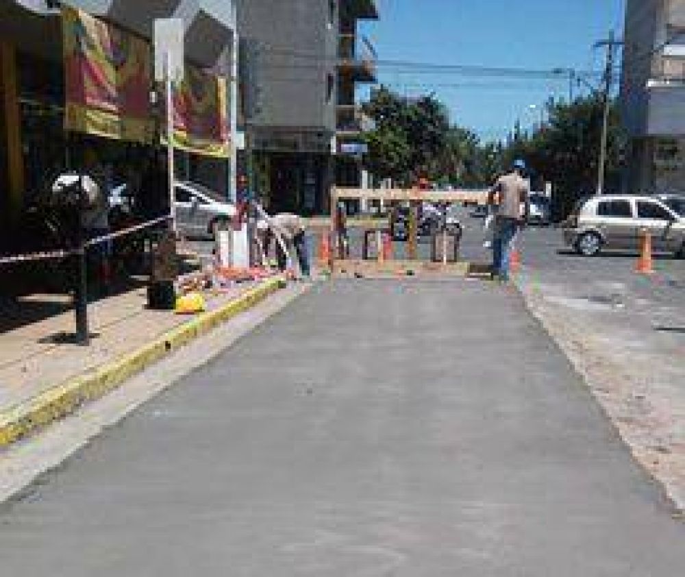 Avance de obra en la pavimentaci�n de Pellegrini  