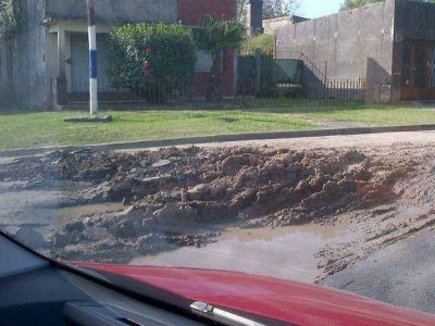 Quejas por el mal estado de calle 47 a la altura de 134
