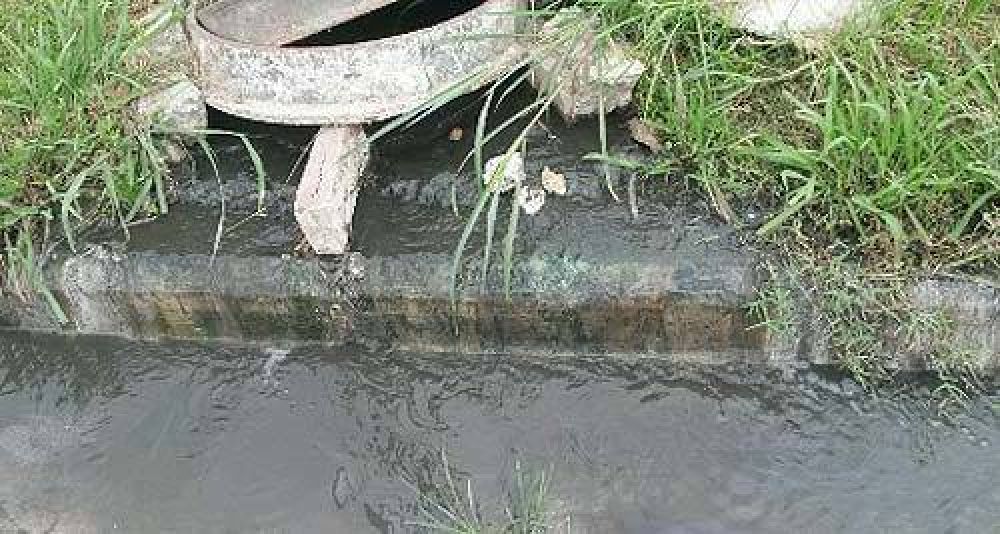 Desborde cloacal en 73 y 125