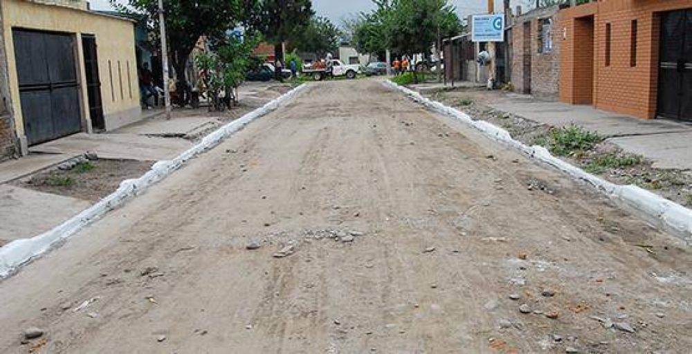 Cooperativa se encarga de los frentes de las casas