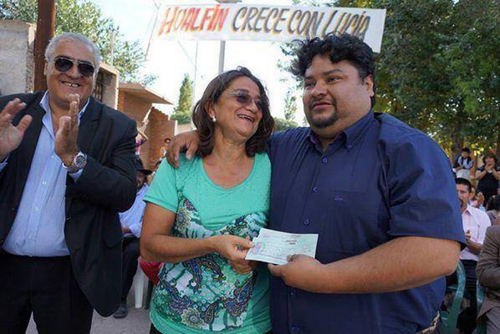 �No hay que mirar eternamente el pasado, pero siempre hay que tener memoria�