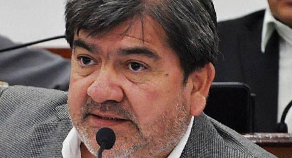 Nievas defendi� a Capitanich