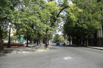 Ciudad desierta por el fin de semana �extra large�