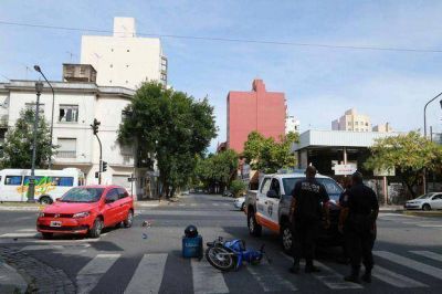 Un hombre perdi� la vida al volcar una camioneta en ruta 2