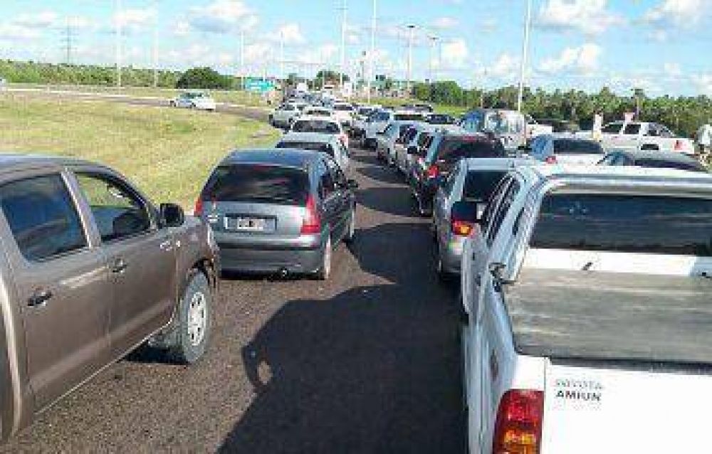 El puente colapsado por accidentes m�ltiples en el feriado de carnavales