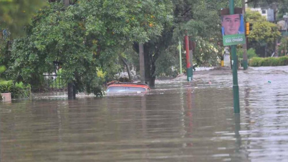Temporal: cinco muertos y el Gobierno pidi� ayuda al Ej�rcito para socorrer a los inundados