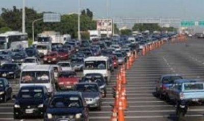 Corte y desv�o en la ruta 2 por fisuras en un puente.