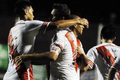 River gole� a Sarmiento 4-1 en Jun�n en la noche en que Teo Guti�rrez volvi� a festejar