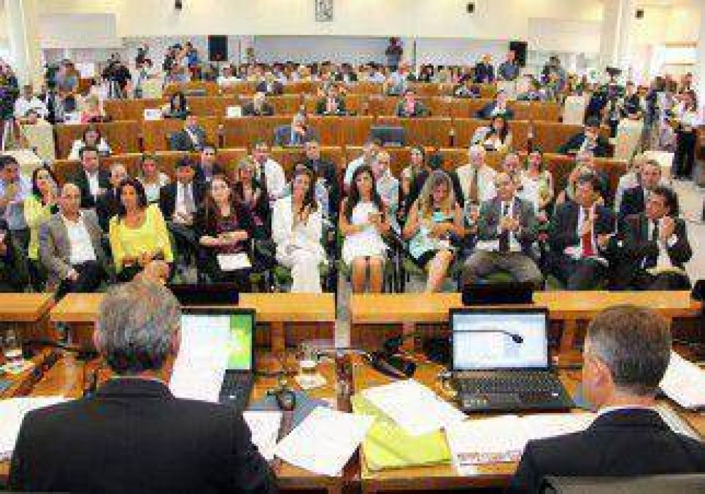 La oposici�n, cr�tica por el discurso �agresivo� de Pechi 