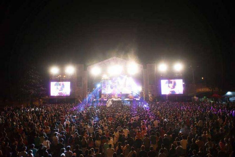 Disturbios y propaganda pol�tica en el recital de La Mancha de Rolando