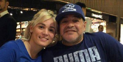 Maradona gast� 200 mil d�lares para festejar el D�a de los enamorados con Roc�o Oliva