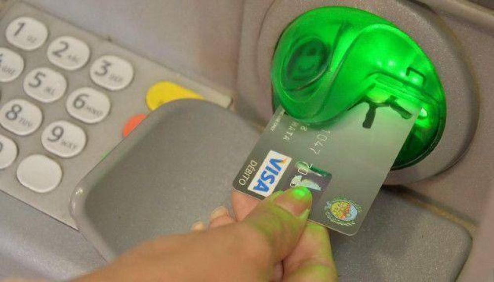 El plazo para retirar las tarjetas de d�bito se extendi�