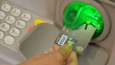 El plazo para retirar las tarjetas de d�bito se extendi�
