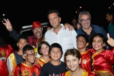 Massa y Zamora vivieron los Carnavales del R�o en Tigre 