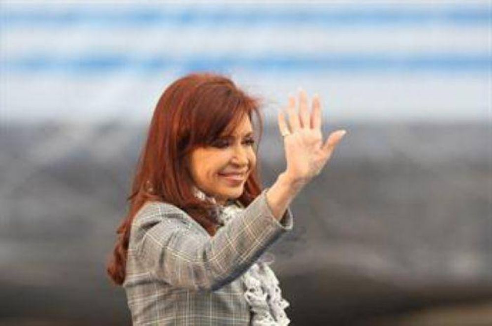 Cristina lleg� a Chapadmalal para festejarle el cumplea�os a M�ximo 