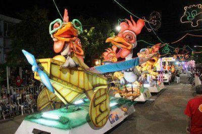 Con los chicos como protagonistas termina el Carnaval Nacional Artesanal en Lincoln