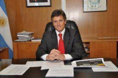 �Las corporaciones que embisten contra el gobierno protegen a candidatos como Scioli�