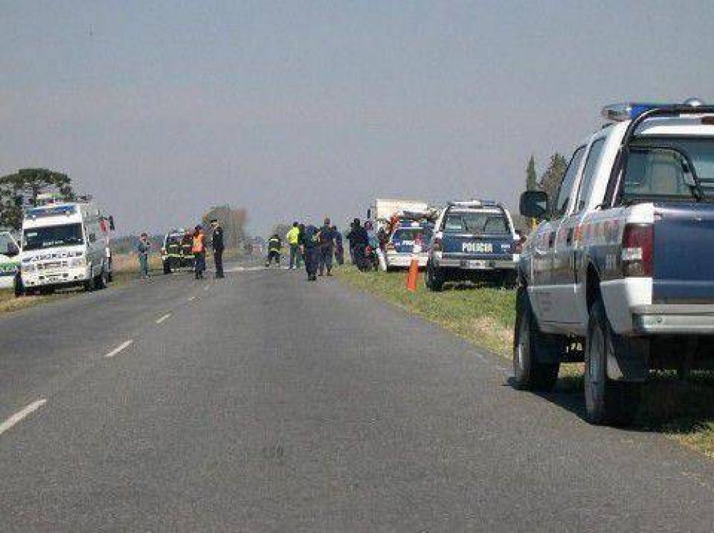 Dos jovenes marplatenses fallecieron luego de un accidente en Miramar 