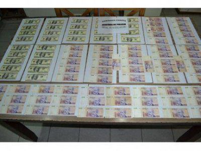 Secuestraron importante cantidad de d�lares falsos a turistas en Gualeguaych�