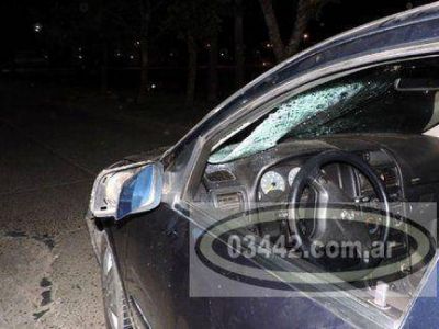 Falleci� un joven que fue atropellado por un auto y arrastrado casi 200 metros