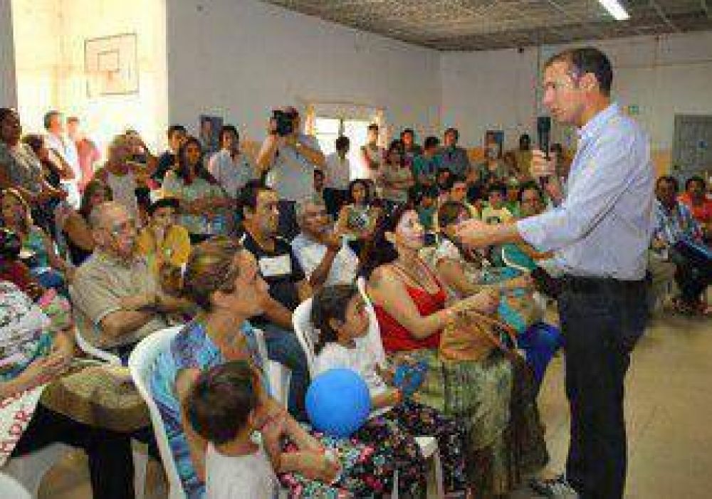 Omar Guti�rrez prometi� �justicia social e igualdad� 