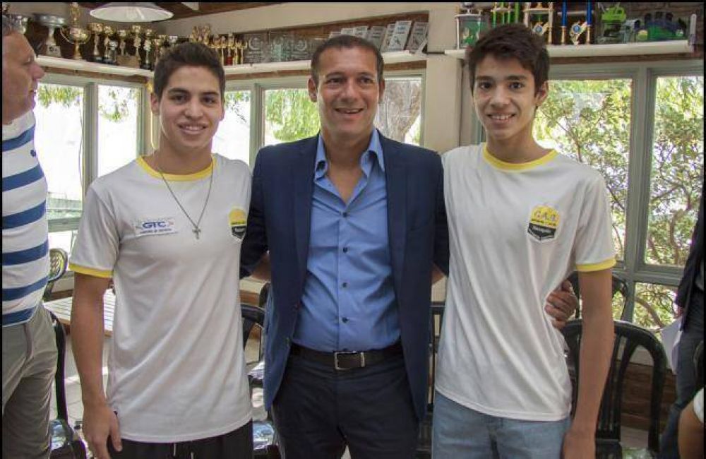Guti�rrez se reuni� con deportistas neuquinos