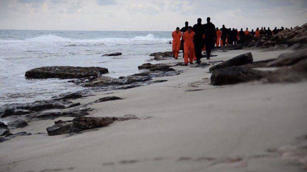 A cuatro a�os de la revoluci�n contra Khadafi, la ONU impulsa a los libios a enfrentar al ISIS