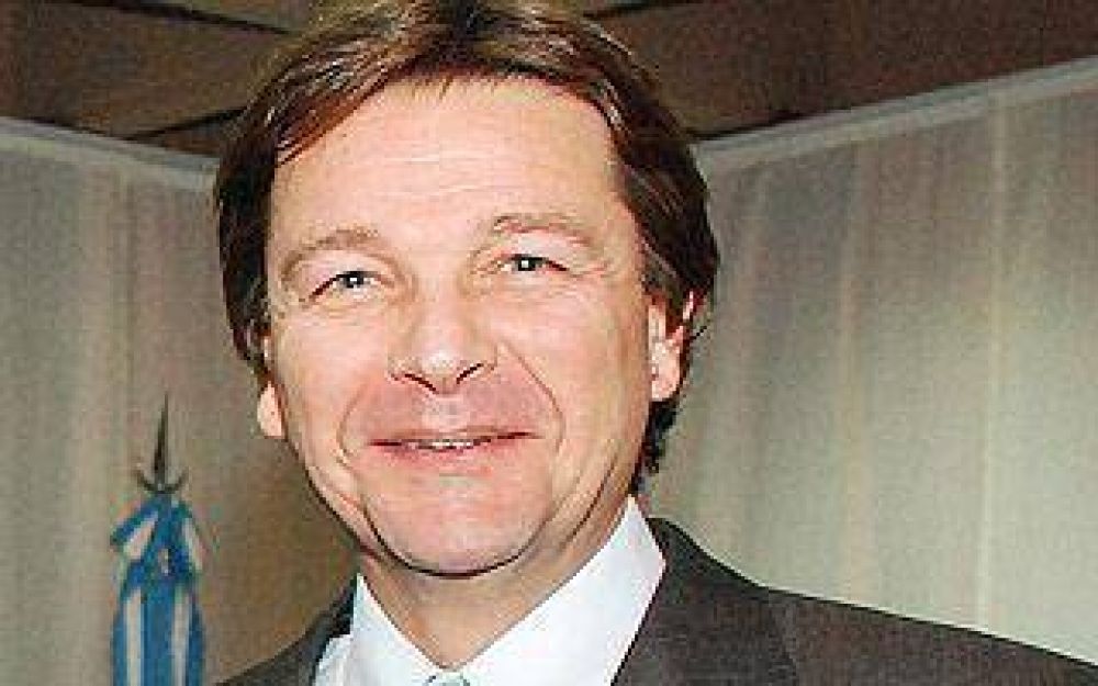Crovella: �D�az P�rez deber�a dejarle su lugar a otra persona�