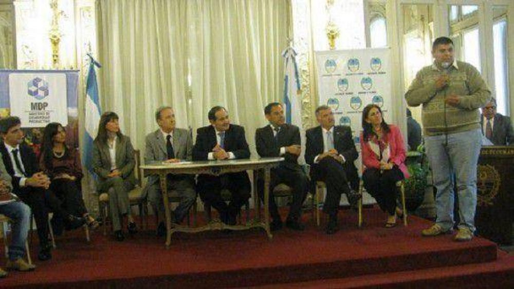 Casamiquela entregar� subsidios a cooperativas ca�eras