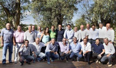 Eseverri en reuni�n de Intendentes con Massa: descartan acuerdo con Scioli