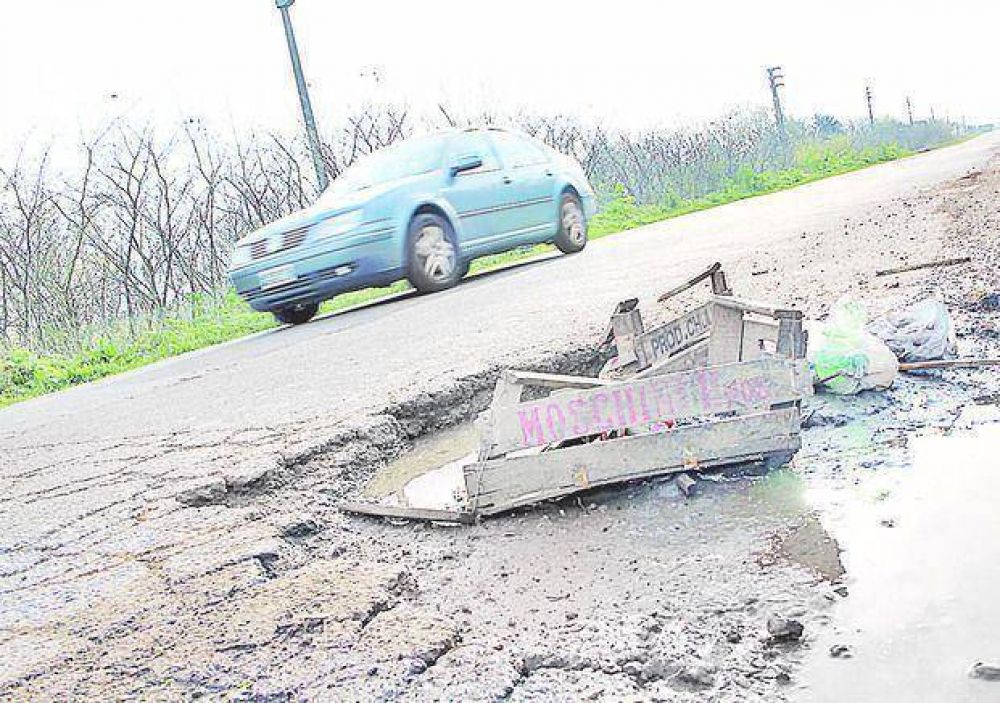 El camino de acceso a Arana, una arteria que pide auxilio