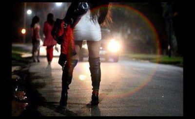 Detienen a travestis que vend�an droga en la zona roja de La Plata