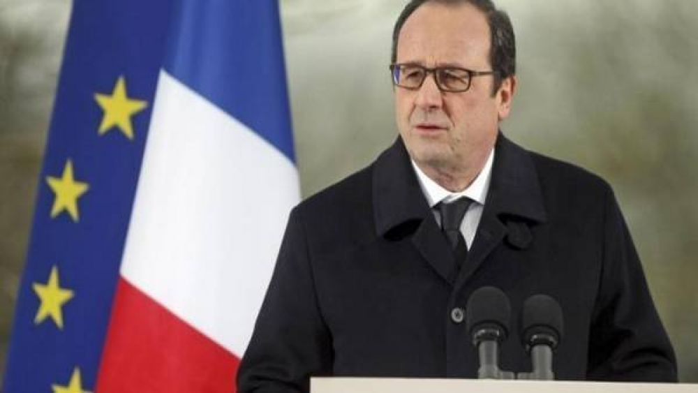 Hollande impone por decreto una reforma econmica