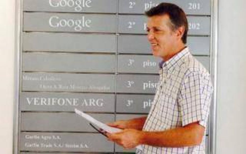 Campana: Indignaci�n de vecinos con un candidato porque se 