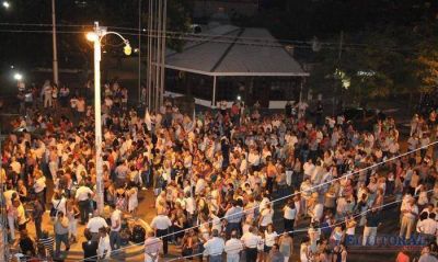 Multitudinaria marcha por Nisman: Corrientes hizo sentir su �silencio�
