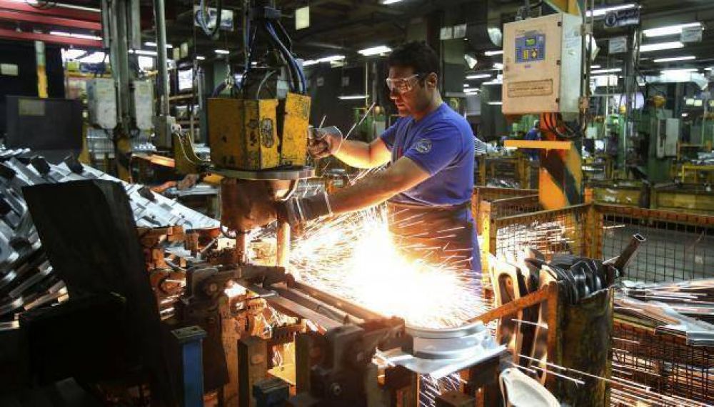 Desempleo en C�rdoba baj�, pero es alto