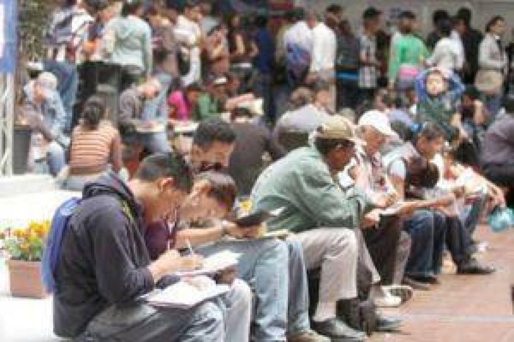Seg�n el INDEC, la desocupaci�n creci� al 6,9%