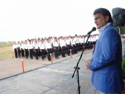 Guti�rrez dej� abierto el ciclo de la escuela de la Polic�a Local