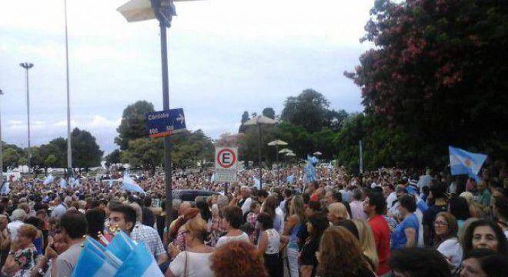 En Rosario la marcha por Nisman se mezcl a la lucha contra el narcotrfico