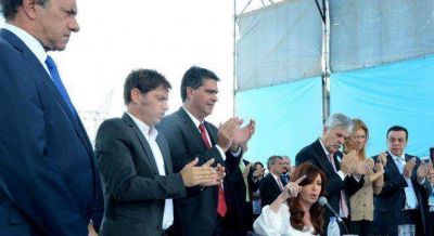 Cristina se mostr� con Scioli pero faltaron m�s de la mitad de los gobernadores