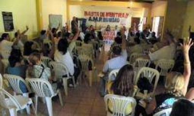 AMP ratific� paro por tiempo indeterminado de sus docentes