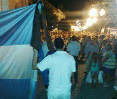 M�s de mil personas marcharon por el #18F  