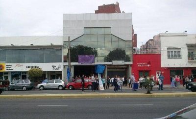 �En cualquier momento pueden cerrar el Emhsa�